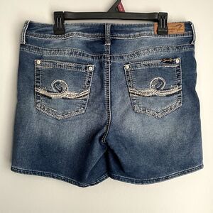 7 For All Mankind Denim Mid Length Shorts Women's Size 12 Medium Wash